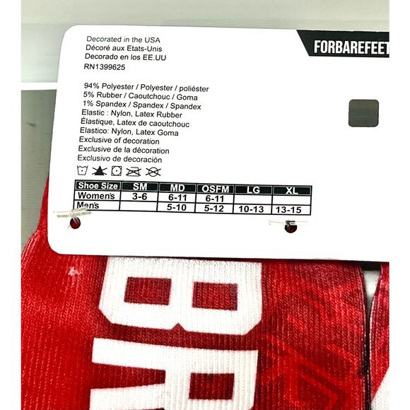 For Bare Feet Tom Brady Tampa Bay Buccaneers Signing Bonus Crew Socks men’s Lg - Picture 7 of 7